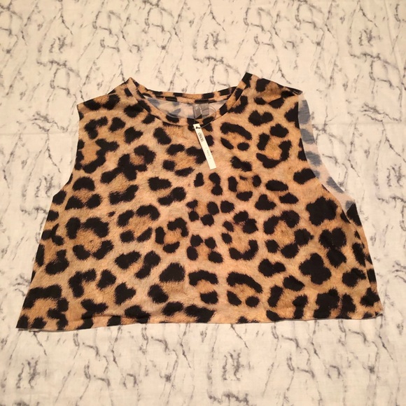 ASOS Tops - Printed Beach Crop Top- Sz 10 NWT ASOS Tops - Printed Beach Crop Top- Sz 10 NWT